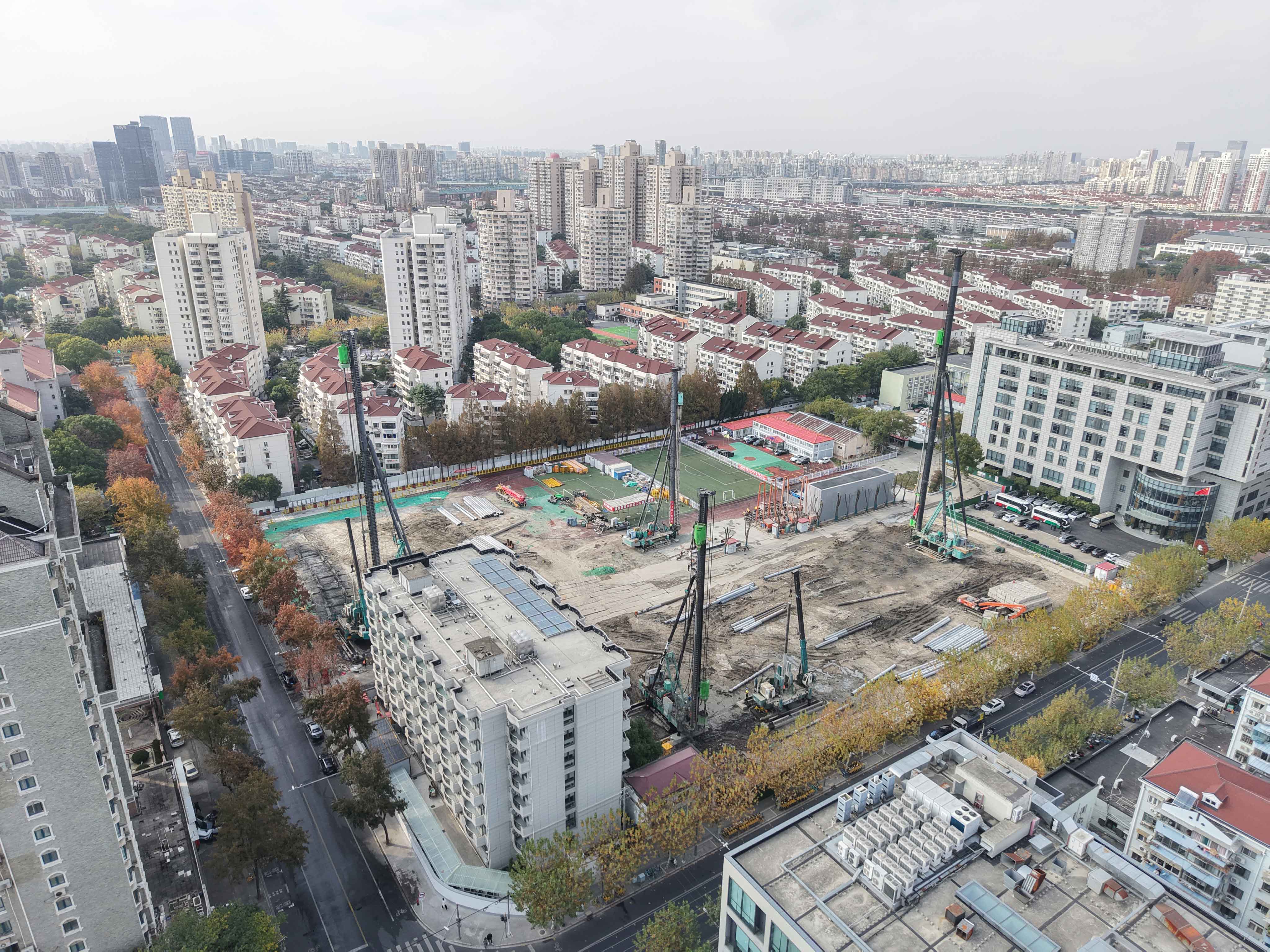 重器融冬情，暖桩筑学梦 | “绿色桩基”寒冬擎起校园新脊梁