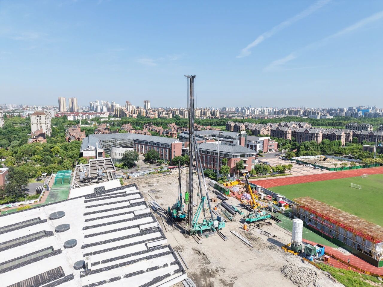 重器柔情，大爱无疆 |“绿色桩基”托举学子梦想！